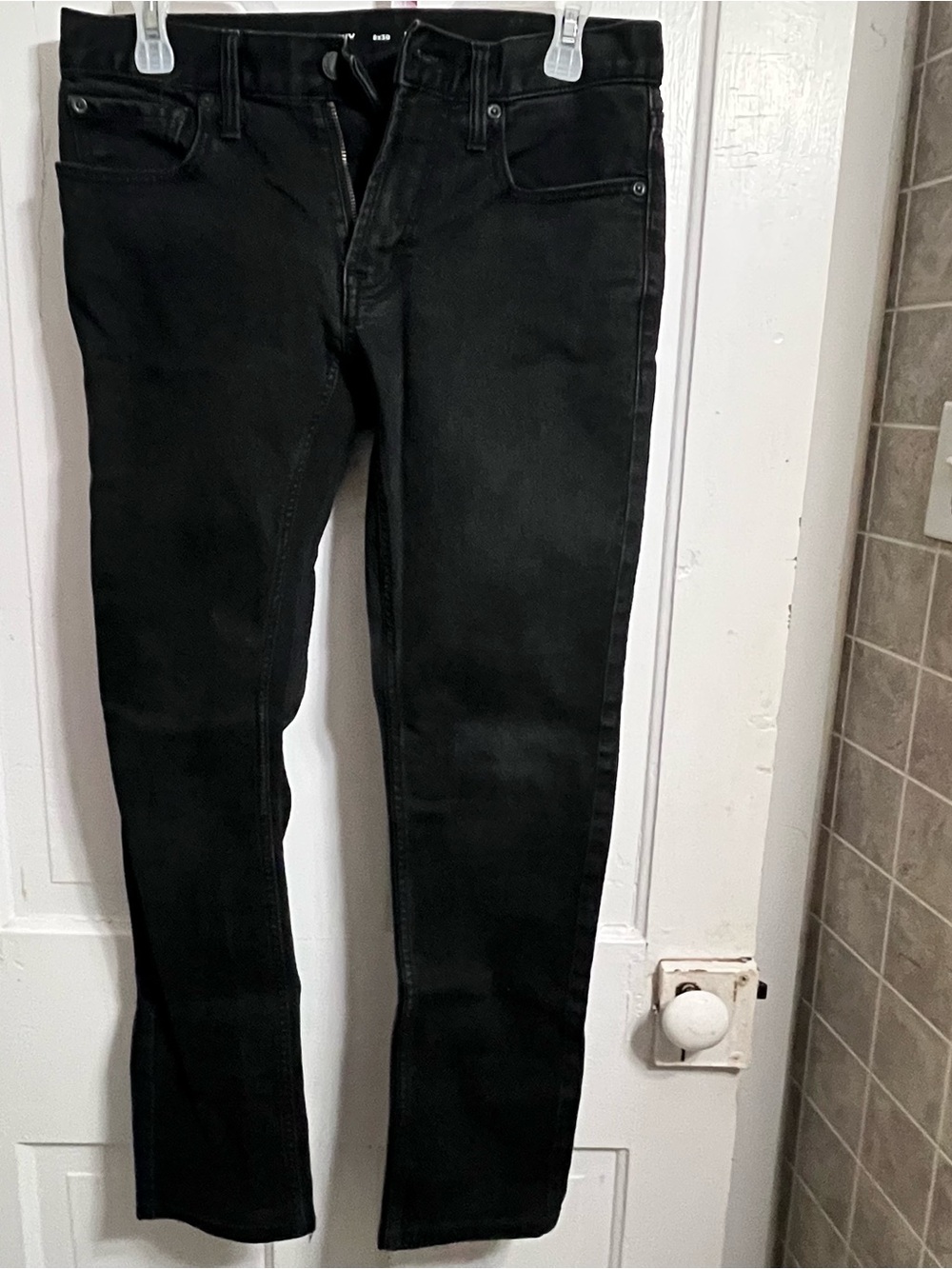 Old Navy Men's Skinny Jeans in Black
